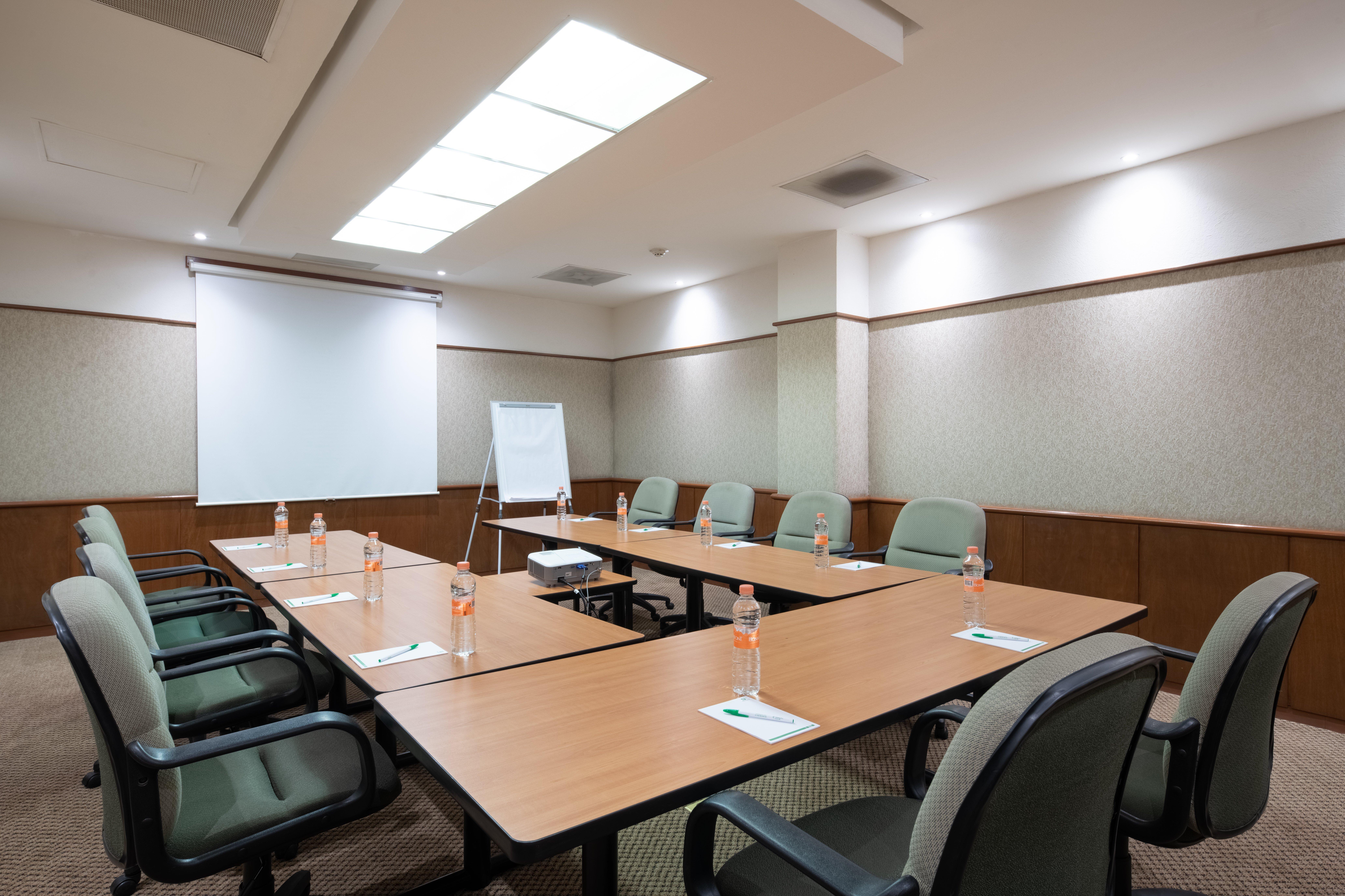 Holiday Inn Guadalajara Expo Plaza Del Sol By Ihg Zapopan Zewnętrze zdjęcie